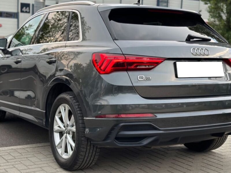 Audi Q3 35 TDI S lineAutom/Navi/Pano (Trattabile)